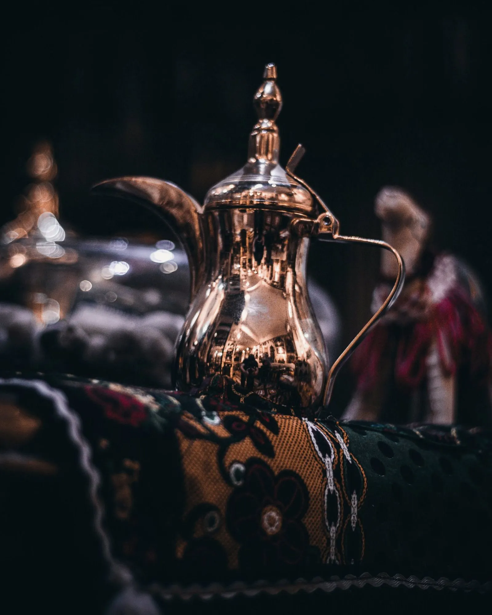 بعد القهوة، المبخرة
