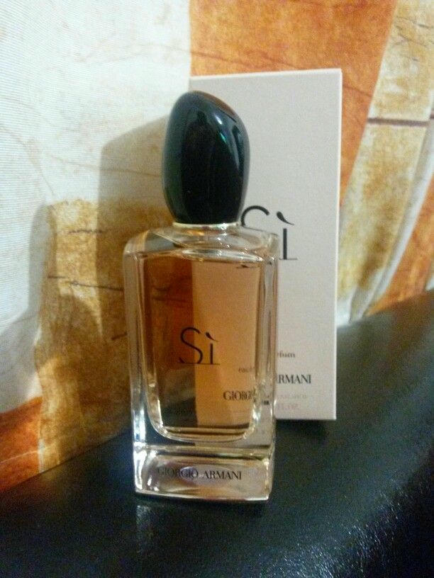  GIORGIO ARMANI Si EDT Review Misk Perfumes without Box