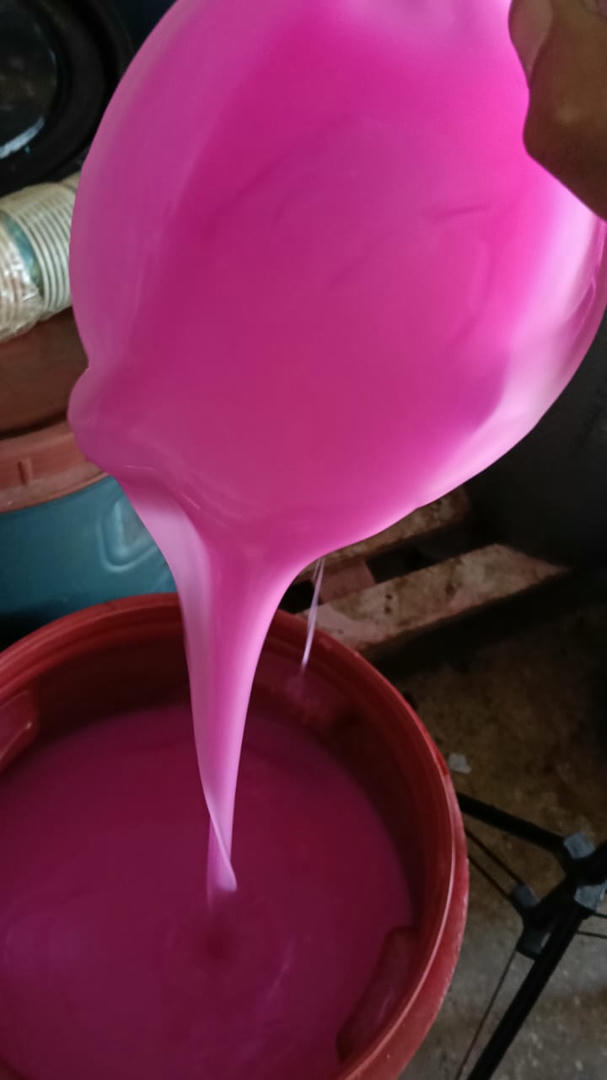 معطر ملابس كونفورد بمبا 