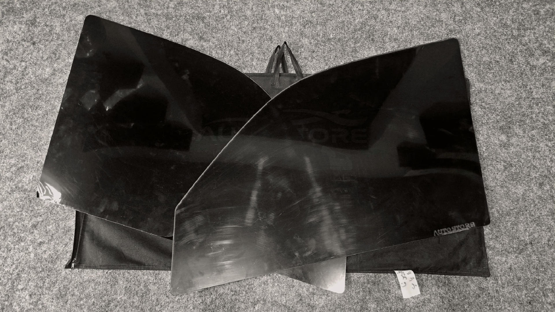  الأربع أبواب + الشنطة خلف السيارة