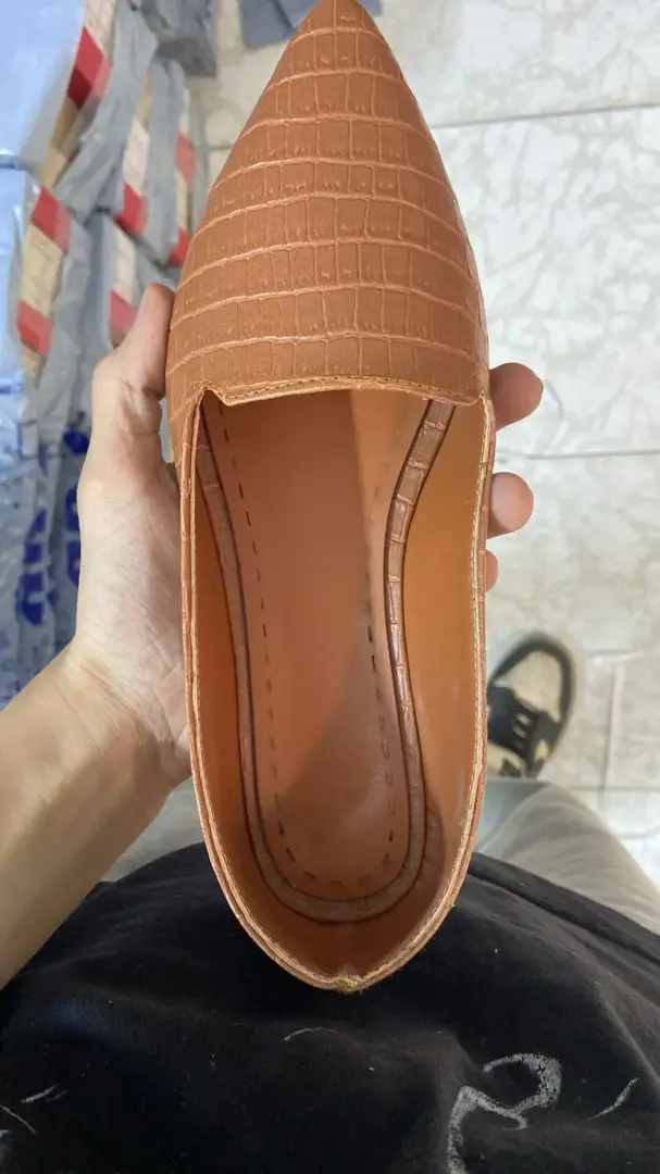 بلارينا ليزر حريمي فلات جلد لبس سريع