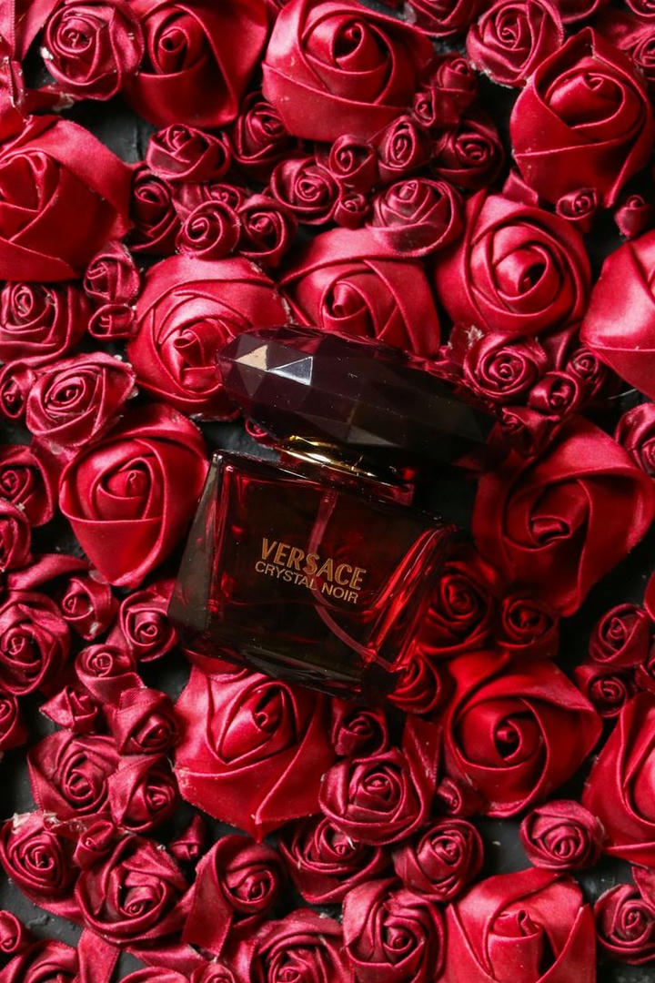 Versace crystal noir Misk Perfumes  without Box