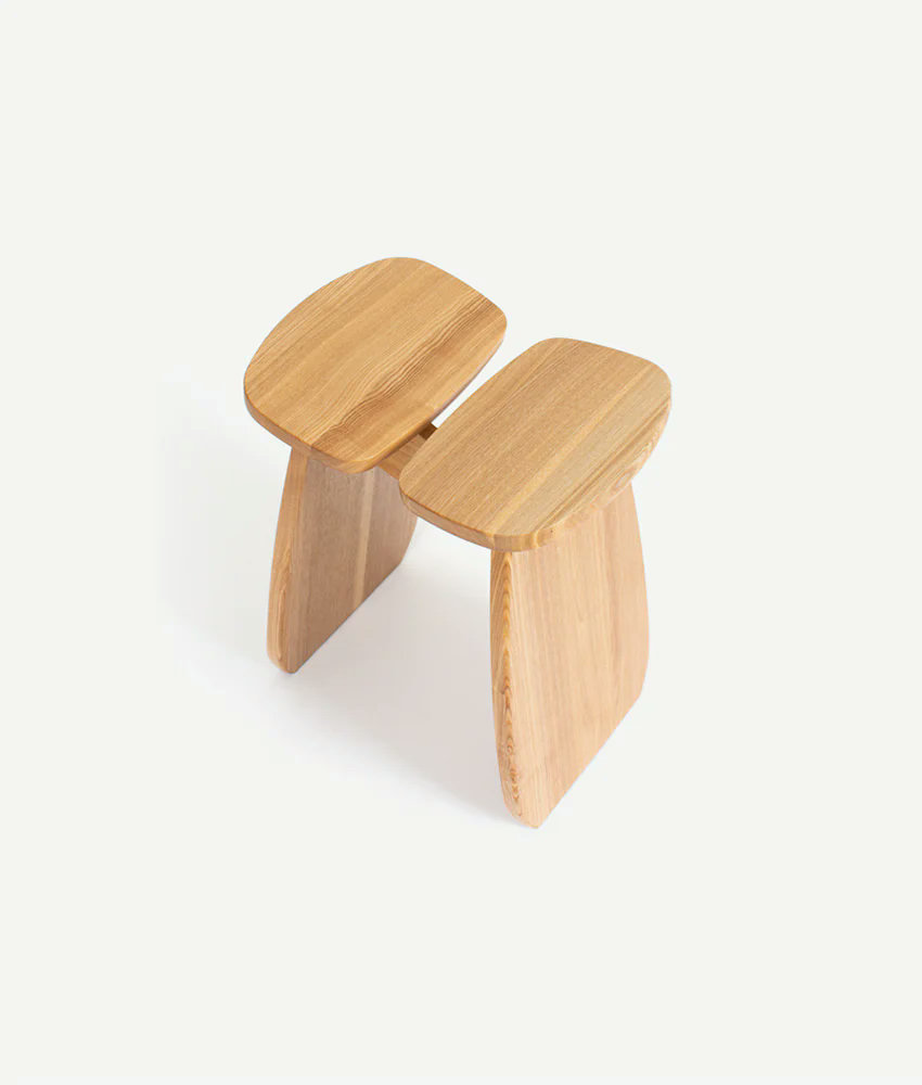 Ealio white stool