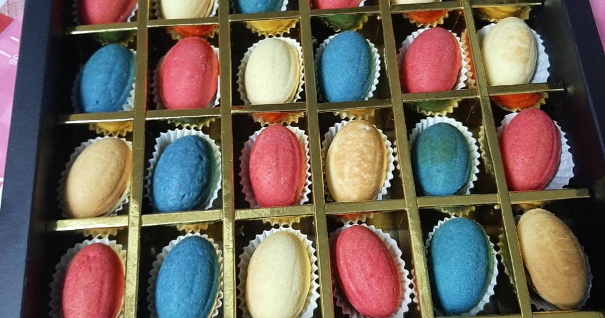 بوكس الحلاوة ( 16 قطعة )