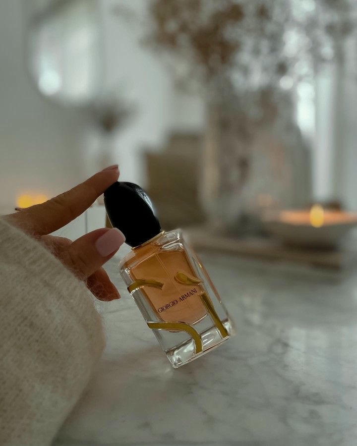 Giorgio Armani Sì  Misk Perfumes  without Box