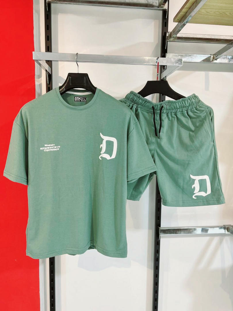 ترنج Oversize D الكاجوال العصري 👕✨